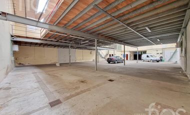Alquiler Inmueble Comercial con Galpón, Entrepiso y Oficinas en Barrio Luis Agote