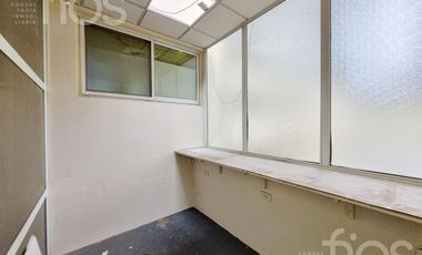 Alquiler Inmueble Comercial con Galpón, Entrepiso y Oficinas en Barrio Luis Agote
