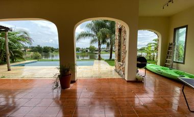 Casa en venta - 3 Dormitorios 4 Baños - Cochera - 1.000Mts2 - Escobar