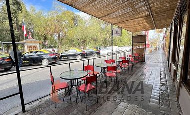 CASA COMERCIAL FRENTE A PLAZA DE VICUÑA