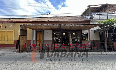 CASA COMERCIAL FRENTE A PLAZA DE VICUÑA