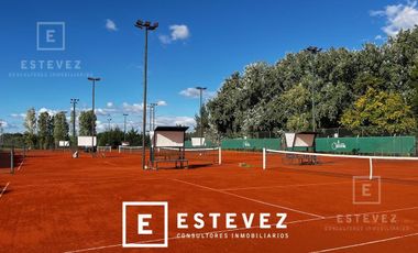 Casa de 3 dormitorios y pileta en venta, Barrio Cerrado, Escobar, G.B.A. Zona Norte
