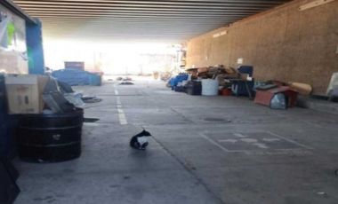 Bodega 990mts2 uso de suelo mixto en el centro de Guadalajara