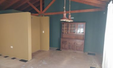Casa en  Alquiler en Villa Rivera Indarte