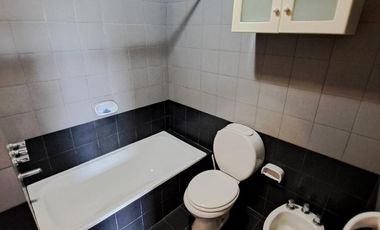 Muy lindo departamento 3 ambientes, con dos baños opcion cochera.