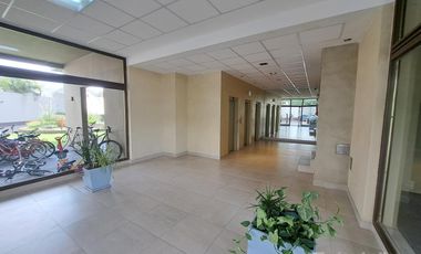 Muy lindo departamento 3 ambientes, con dos baños opcion cochera.