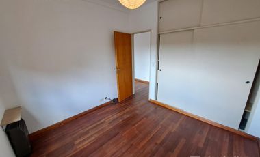 Muy lindo departamento 3 ambientes, con dos baños opcion cochera.