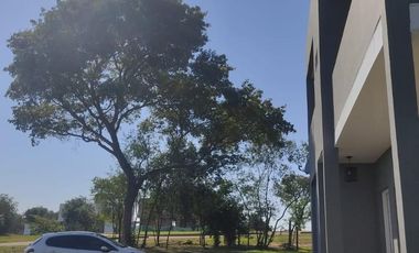 Se vende casa en Barrio privado Cub de Campo Santa Cecilia Candelaria