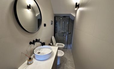 Chalet zona Jumbo, 4 ambientes con verde