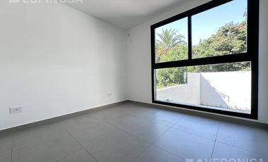 Departamento de dos ambientes en alquiler, Moron Sur.