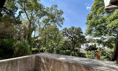CASA VENTA VICENTE LÓPEZ 7 AMBIENTES PISCINA JARDIN COCHERA