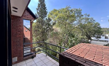 CASA VENTA VICENTE LÓPEZ 7 AMBIENTES PISCINA JARDIN COCHERA