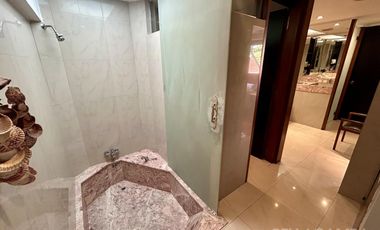 CASA VENTA VICENTE LÓPEZ 7 AMBIENTES PISCINA JARDIN COCHERA