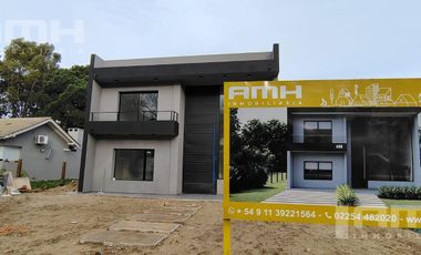 Casa en  Venta Mar de Ostende Pinamar a estrenar