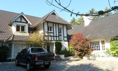 Alquiler Temporario - Espectacular casa en Las Lomas de San Isidro