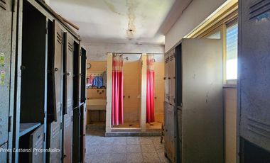 Galpón 2 Plantas de 320.50 m2 en Caseros