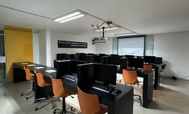 Renta de edificio para oficinas en Av. Hidalgo