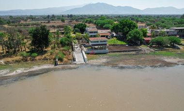 Casa en Venta en Villa Corona, Jalisco