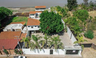 Casa en Venta en Villa Corona, Jalisco