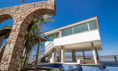 Casa en Venta en Villa Corona, Jalisco