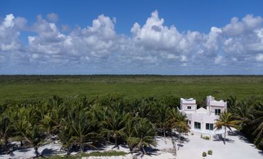 REFUGIO DE PAZ FRENTE A LA PLAYA