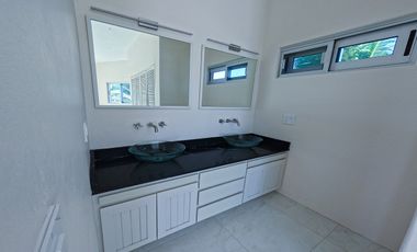 REFUGIO DE PAZ FRENTE A LA PLAYA