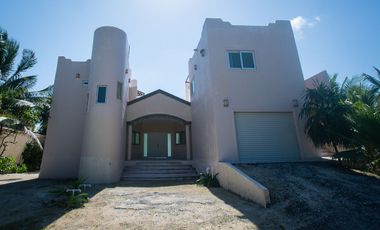 REFUGIO DE PAZ FRENTE A LA PLAYA