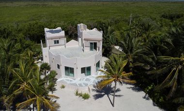 REFUGIO DE PAZ FRENTE A LA PLAYA