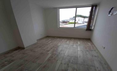 APARTAMENTO EN ARRIENDO CHIPRE