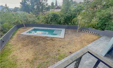 RESIDENCIA EN VALLE DE BRAVO A 10 MIN. DE TODO