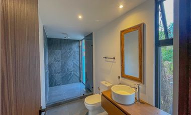 RESIDENCIA EN VALLE DE BRAVO A 10 MIN. DE TODO