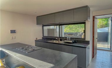 RESIDENCIA EN VALLE DE BRAVO A 10 MIN. DE TODO