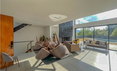 RESIDENCIA EN VALLE DE BRAVO A 10 MIN. DE TODO
