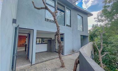 RESIDENCIA EN VALLE DE BRAVO A 10 MIN. DE TODO