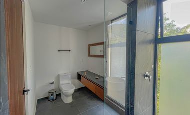 RESIDENCIA EN VALLE DE BRAVO A 10 MIN. DE TODO