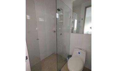 Apartamento en arriendo en la castellana.