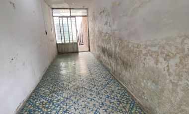 Se vende Casa en Balcones Oblatos, Guadalajara (para remodelar)