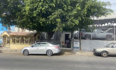 Se vende Casa en Balcones Oblatos, Guadalajara (para remodelar)