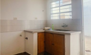 ALQUILER - CASA 2 DORMITORIOS - YOFRE SUR