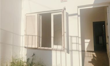 ALQUILER - CASA 2 DORMITORIOS - YOFRE SUR