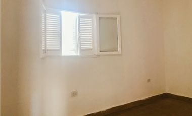 ALQUILER - CASA 2 DORMITORIOS - YOFRE SUR