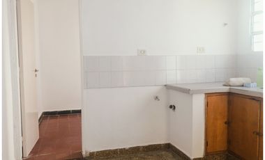 ALQUILER - CASA 2 DORMITORIOS - YOFRE SUR