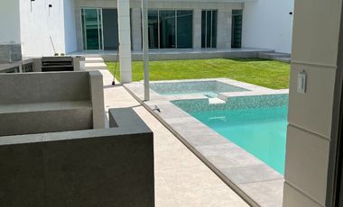 Casa en Fraccionamiento en Burgos Temixco - GSI-1457-Fr