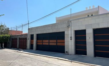Casa en Fraccionamiento en Burgos Temixco - GSI-1457-Fr