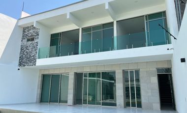 Casa en Fraccionamiento en Burgos Temixco - GSI-1457-Fr