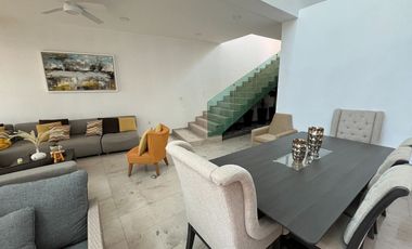 Casa en Fraccionamiento en Burgos Temixco - GSI-1458-Fr