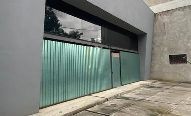 Local en RENTA sobre Av. Plutarco E. Calles