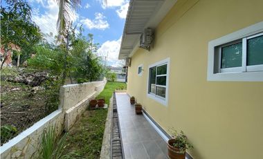 casa campestre en venta Coveñas Sucre, casa de lujo.