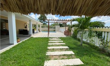 casa campestre en venta Coveñas Sucre, casa de lujo.