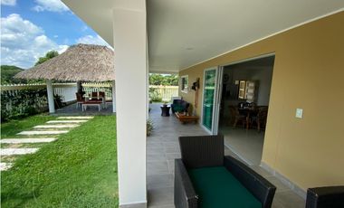 casa campestre en venta Coveñas Sucre, casa de lujo.